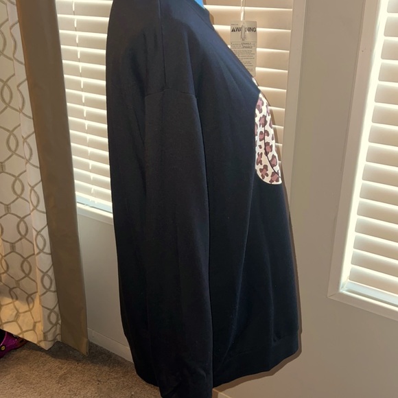 Leopard/pumpkin sweatshirt over sized small - Picture 3 of 5